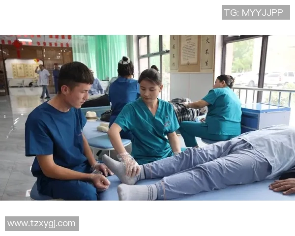 足球明星热衷拔罐疗法揭秘运动员如何通过传统疗法提升竞技状态